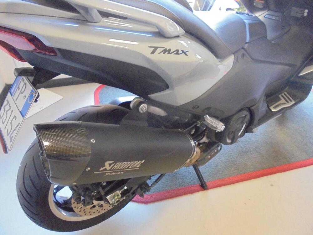 Yamaha T-Max 560 Tech Max (2025 - 26) (9)