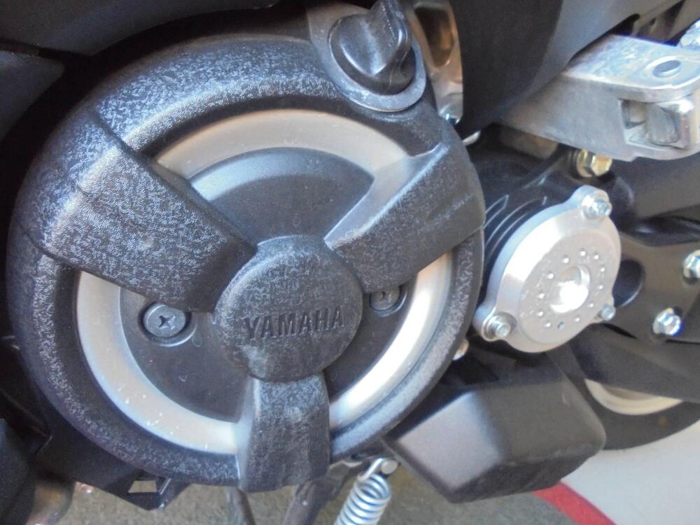 Yamaha T-Max 560 Tech Max (2025 - 26) (12)