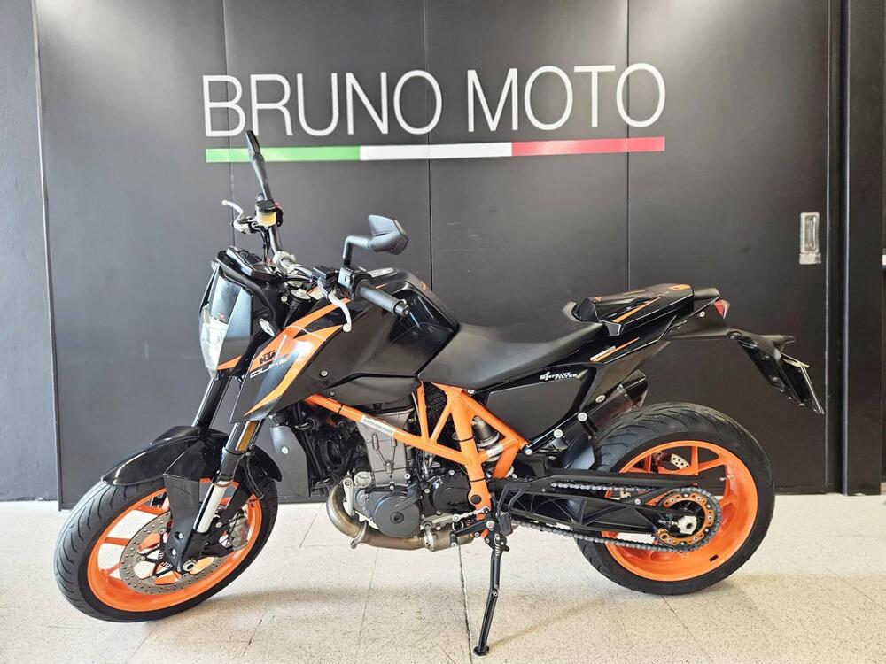 KTM 690 Duke R (2016 -17) (2)