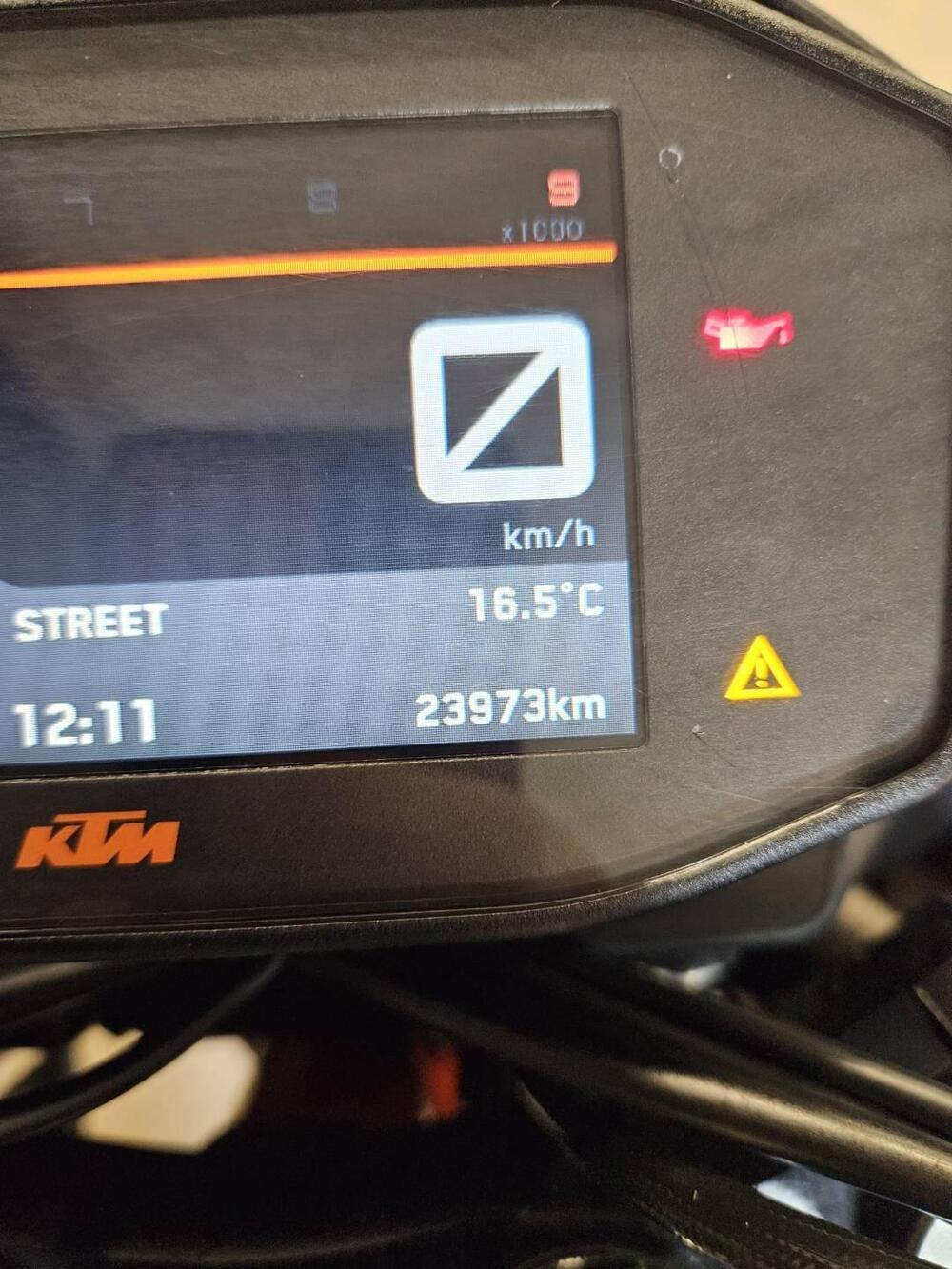 KTM 690 Duke R (2016 -17) (4)