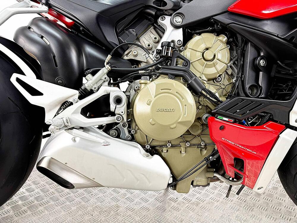 Ducati Streetfighter V4 1100 (2020) (15)