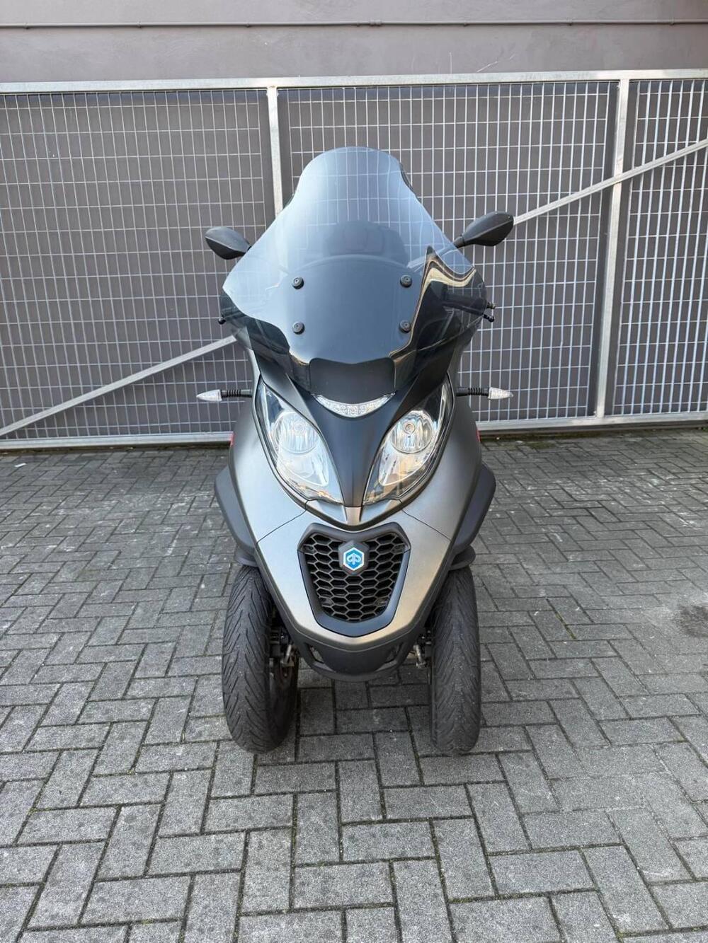Piaggio Mp3 350 ie ABS (2018 - 19) (4)