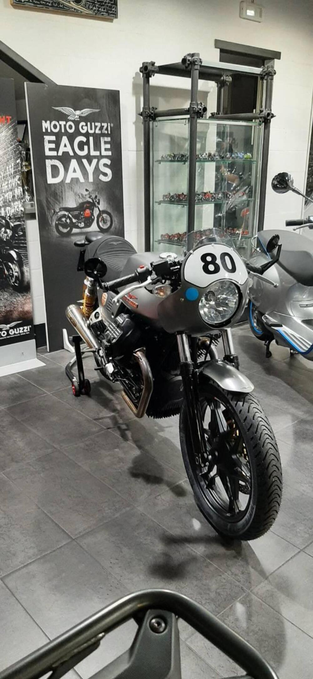 Moto Guzzi V7 III Stone (2017 - 20)