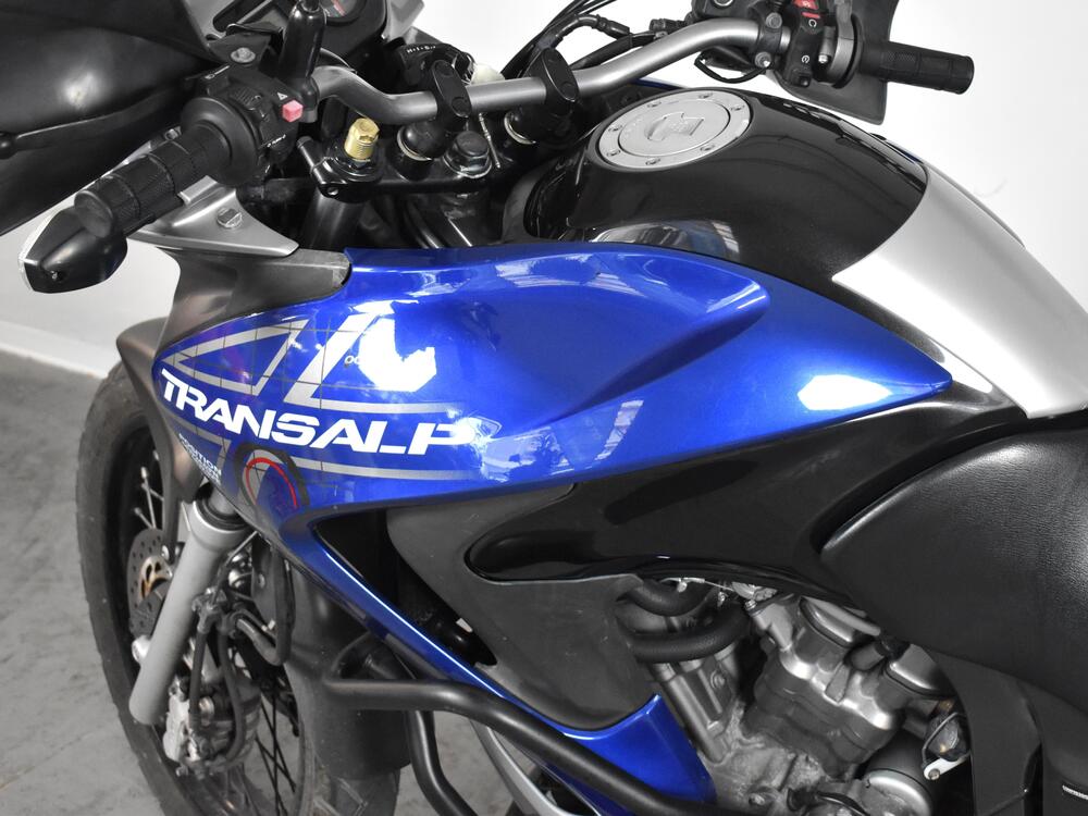 Honda Transalp XL 700 V ABS (2007 - 2013) (15)