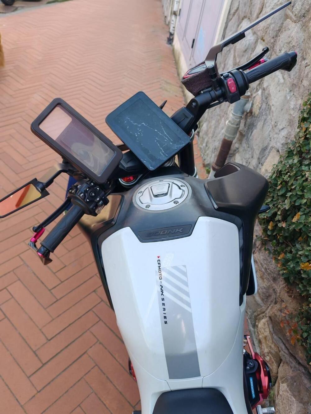 CFMOTO 800NK Advanced (2023 - 26)