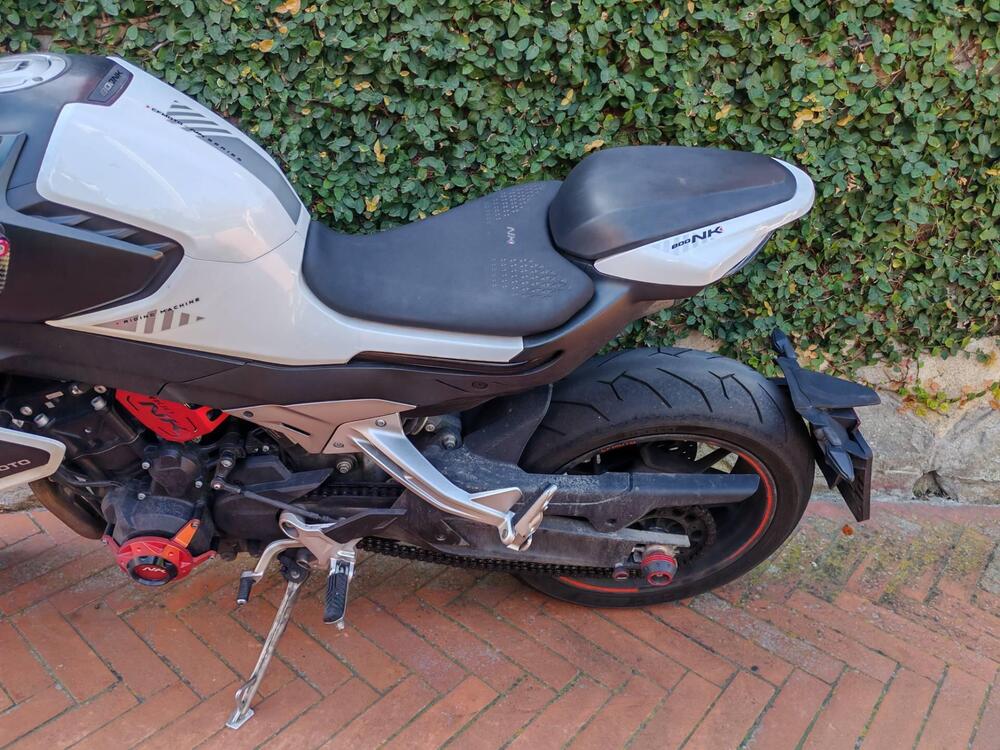 CFMOTO 800NK Advanced (2023 - 26) (3)