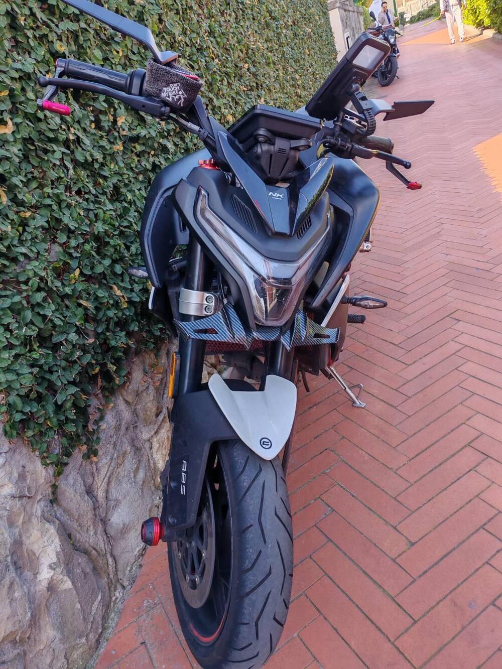 CFMOTO 800NK Advanced (2023 - 26) (5)