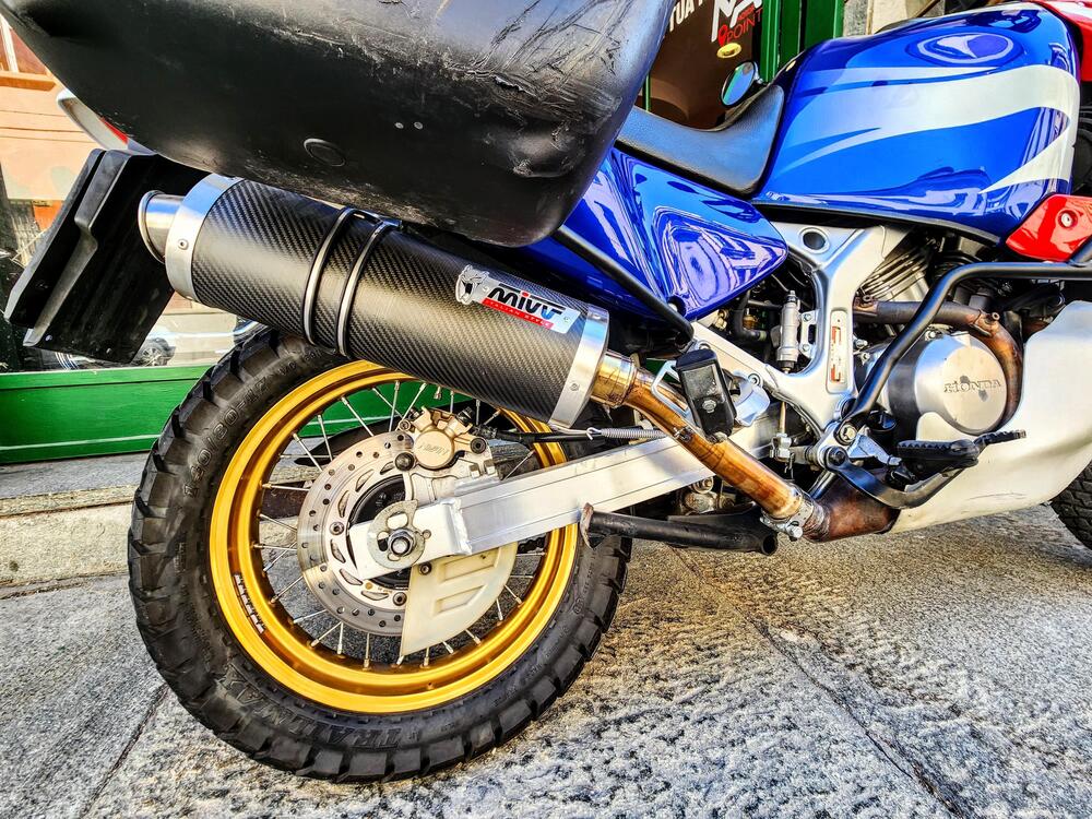 Honda Africa Twin XRV 750 (1996 - 02) (11)