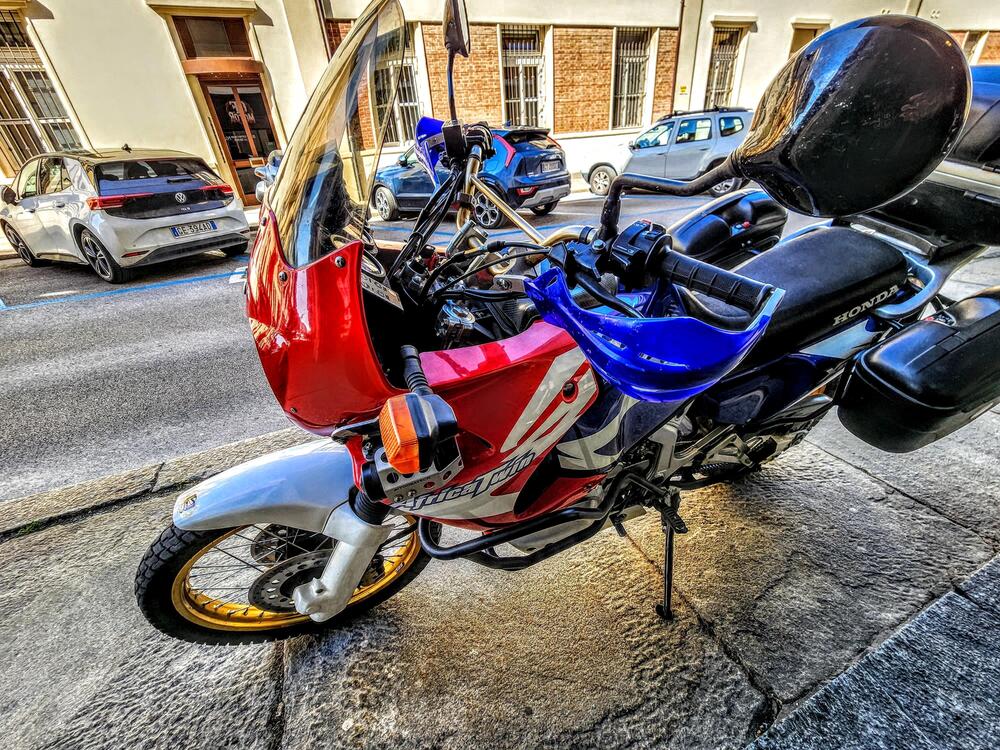 Honda Africa Twin XRV 750 (1996 - 02) (12)