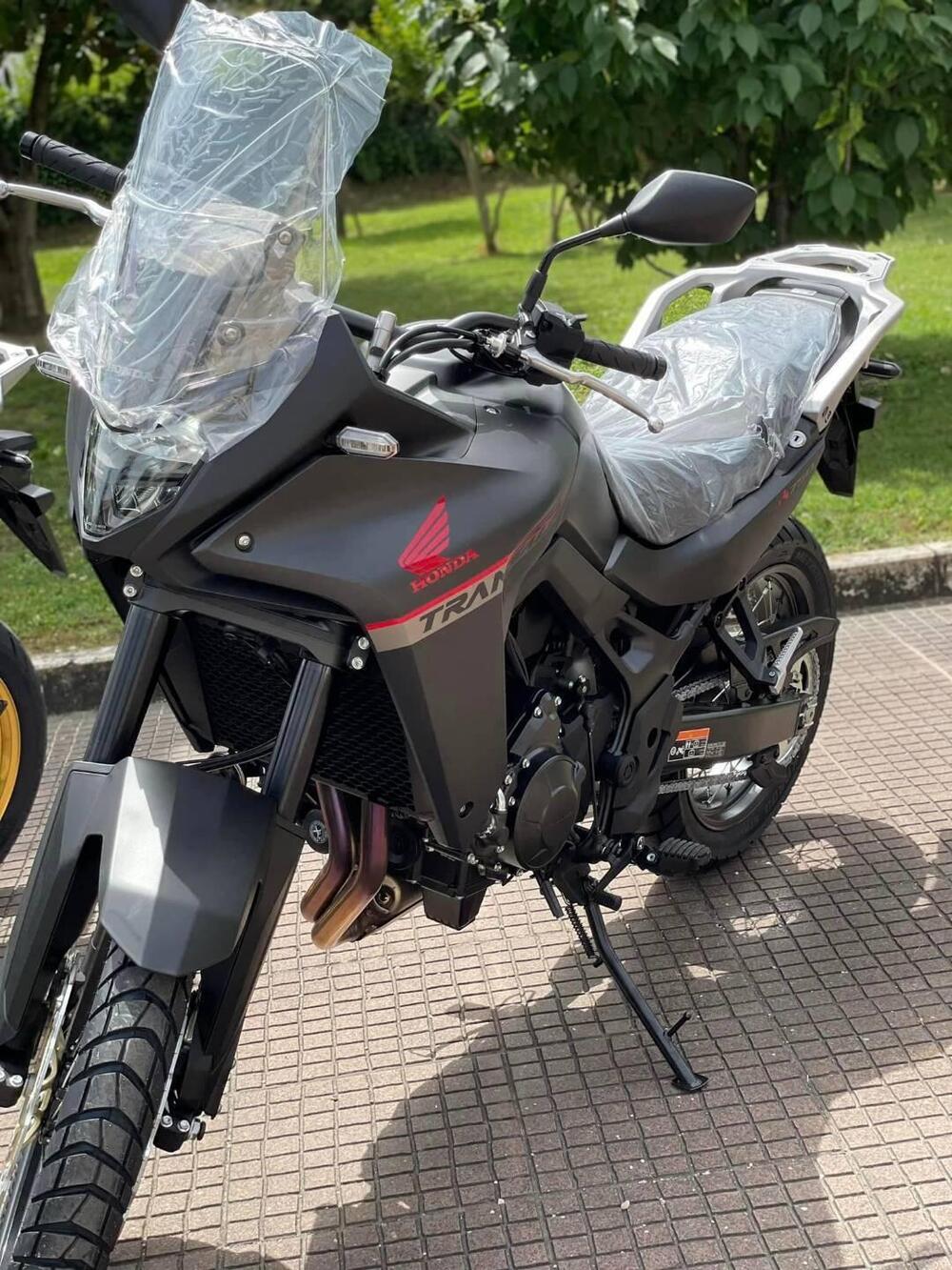 Honda Transalp XL750 (2025) (3)