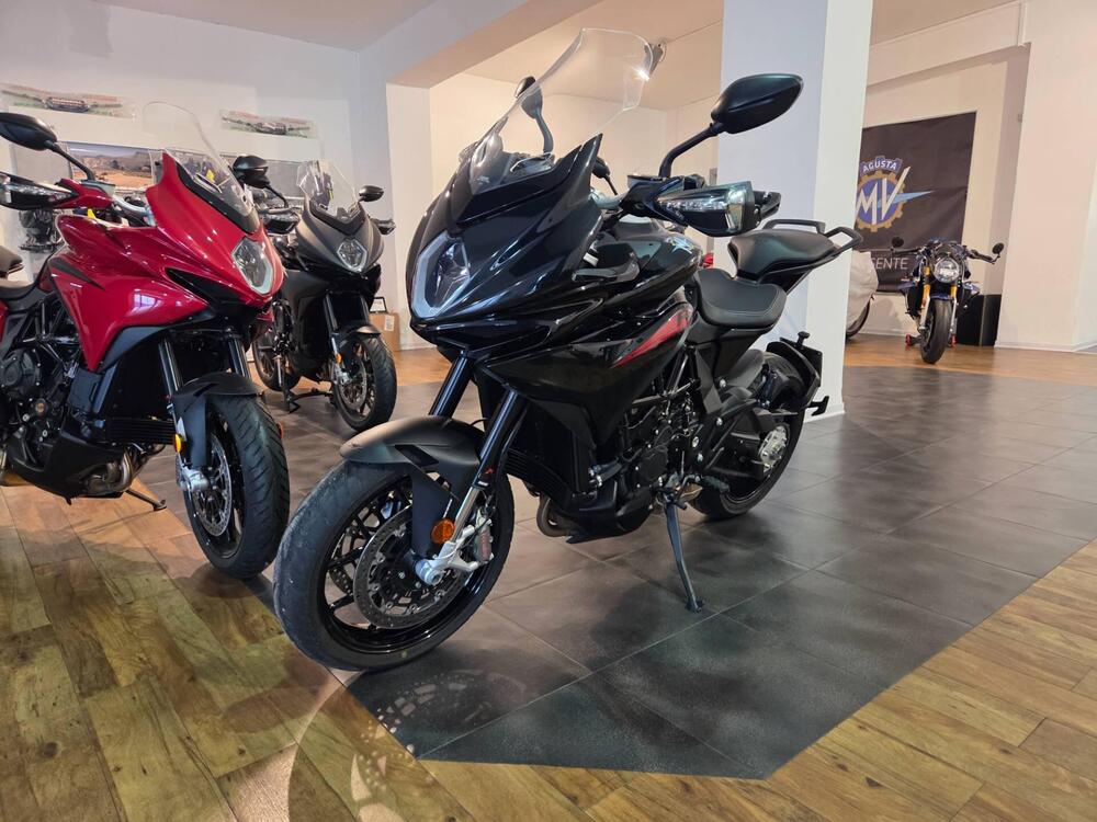 MV Agusta Turismo Veloce 800 R (2023 - 26) (6)