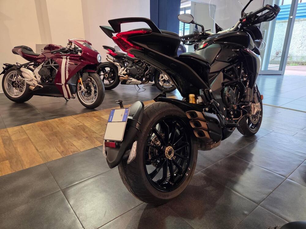 MV Agusta Turismo Veloce 800 R (2023 - 26) (3)