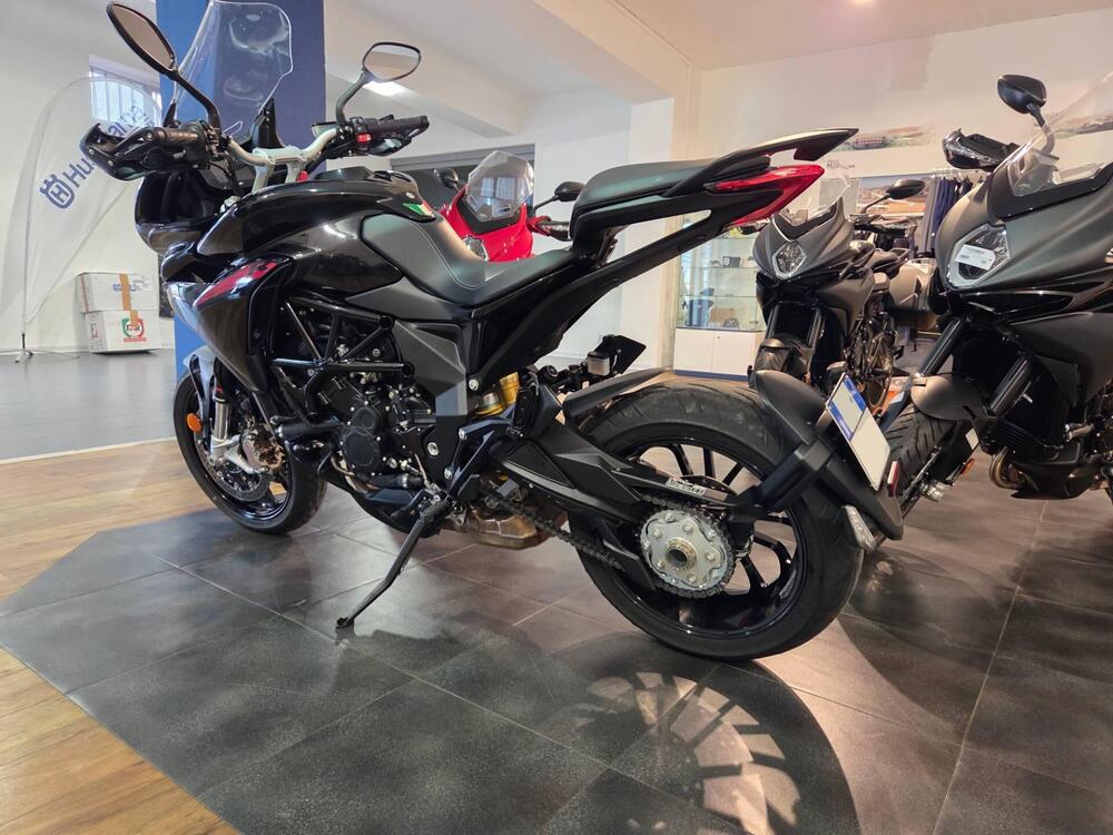 MV Agusta Turismo Veloce 800 R (2023 - 26) (11)