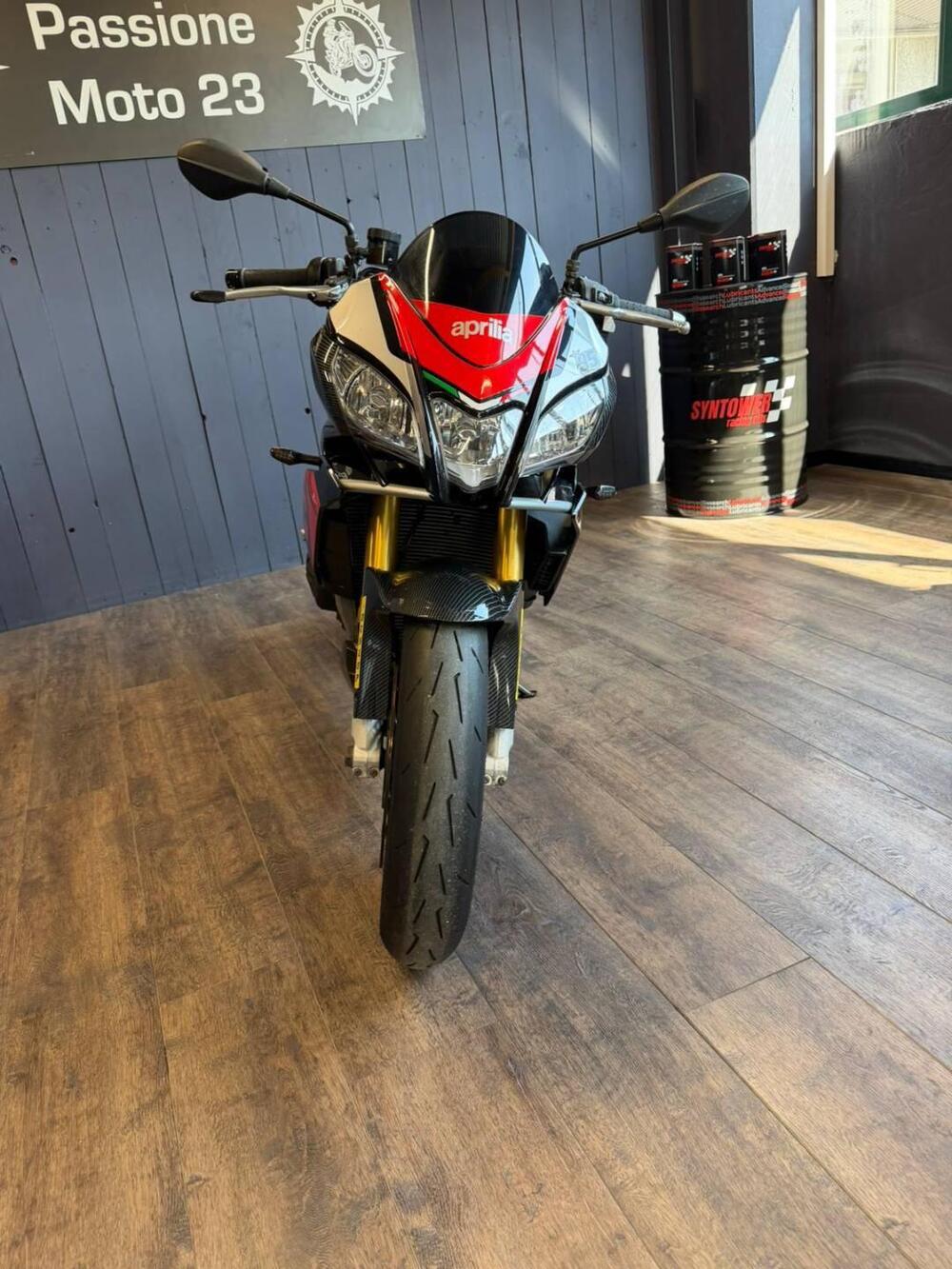 Aprilia Tuono V4 Factory (2019 - 20) (4)