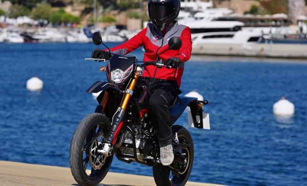 Rieju Marathon 125 Motard Europa (2026) (4)