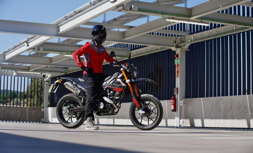 Rieju Marathon 125 Motard Europa (2026) (7)