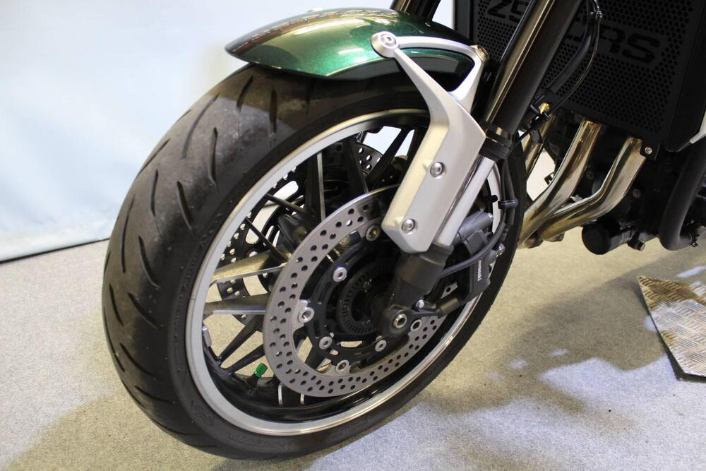 Kawasaki Z 900 RS (2022 - 25) (14)