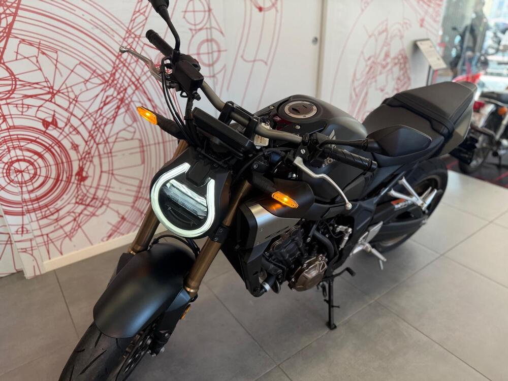 Honda CB 650 R E-Clutch (2024 - 26) (15)