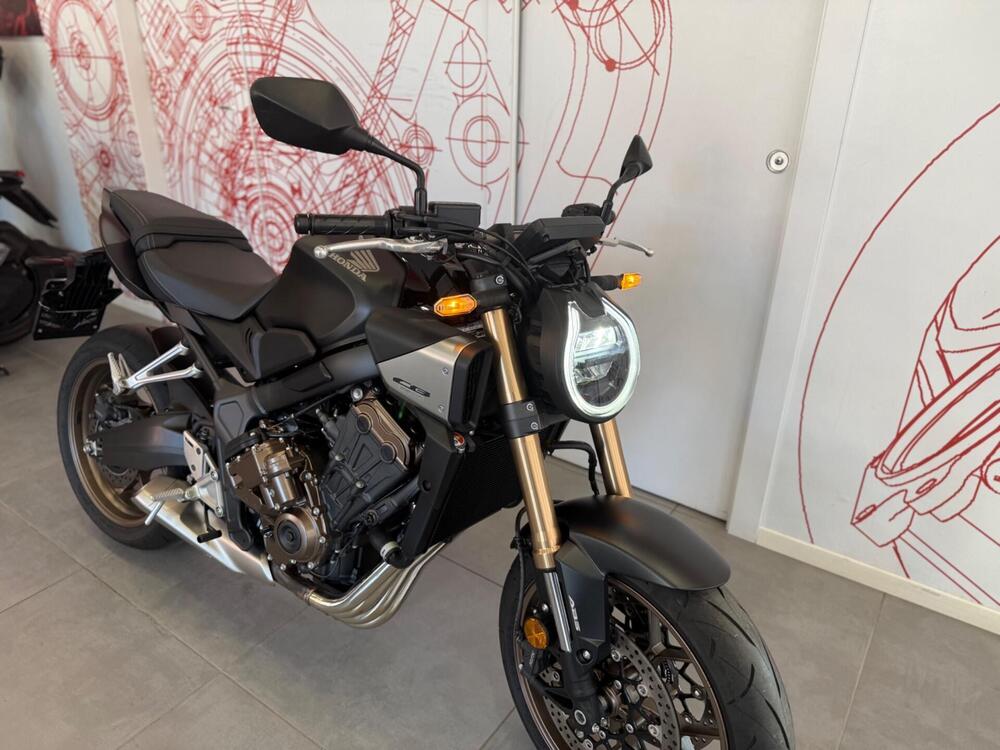 Honda CB 650 R E-Clutch (2024 - 26) (10)