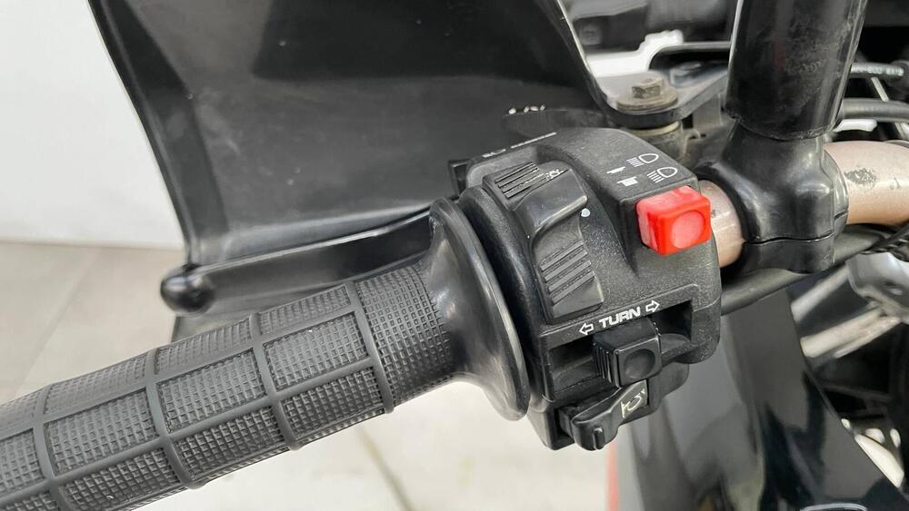 Honda NX 650 Dominator (1996 - 02) (14)