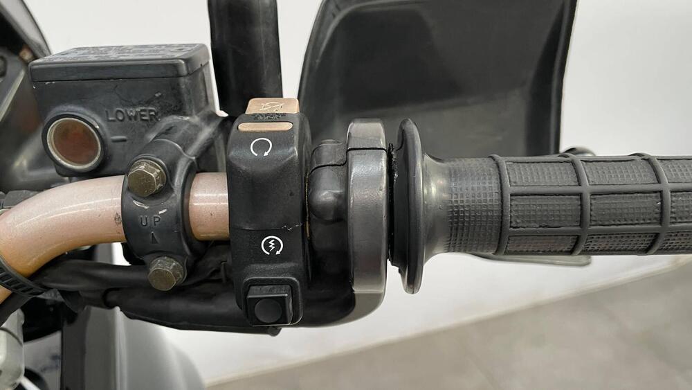 Honda NX 650 Dominator (1996 - 02) (16)