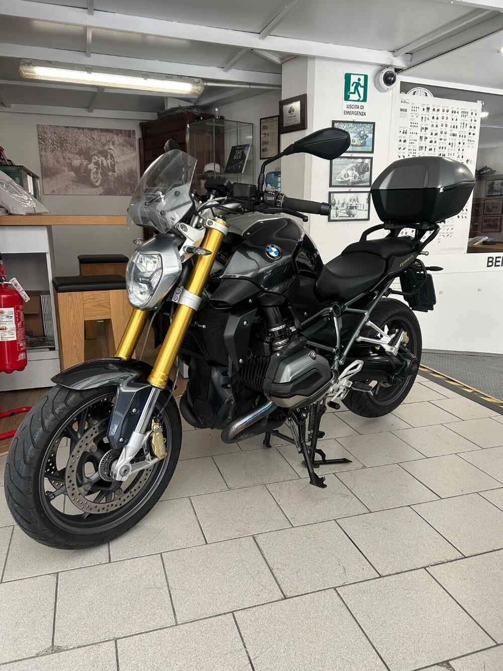 Bmw R 1200 R (2015 - 16) (2)