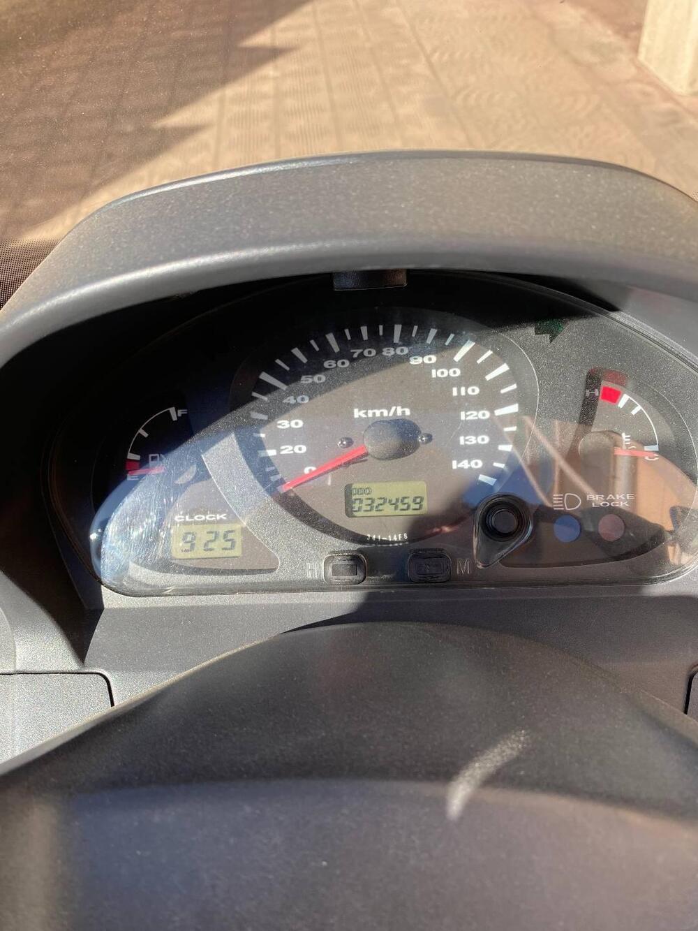 Suzuki Burgman AN 250 (2001 - 03) (6)