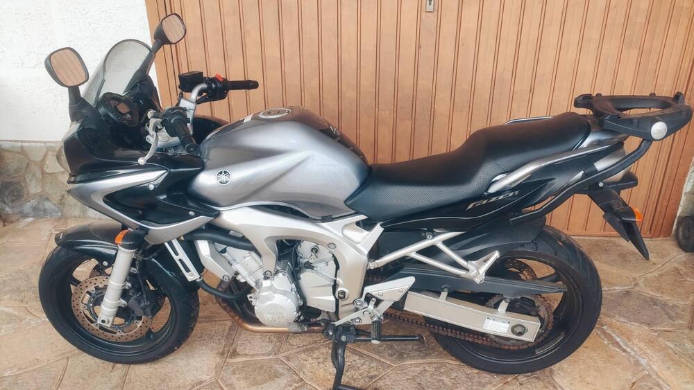 Yamaha FZ6 Fazer (2004 - 07) (4)