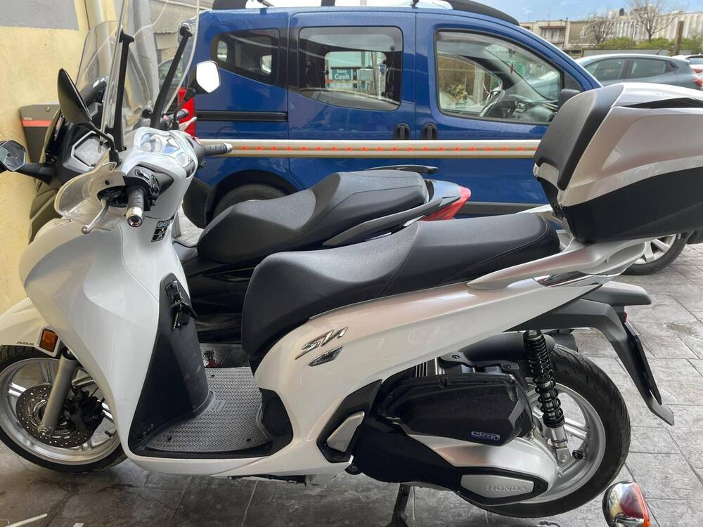 Honda SH 350 (2021 - 24) (4)