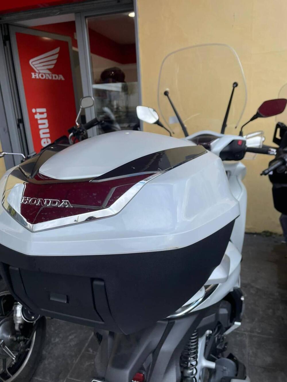 Honda SH 350 (2021 - 24) (6)