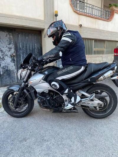 Suzuki GSR 600 (2006 - 11) usata