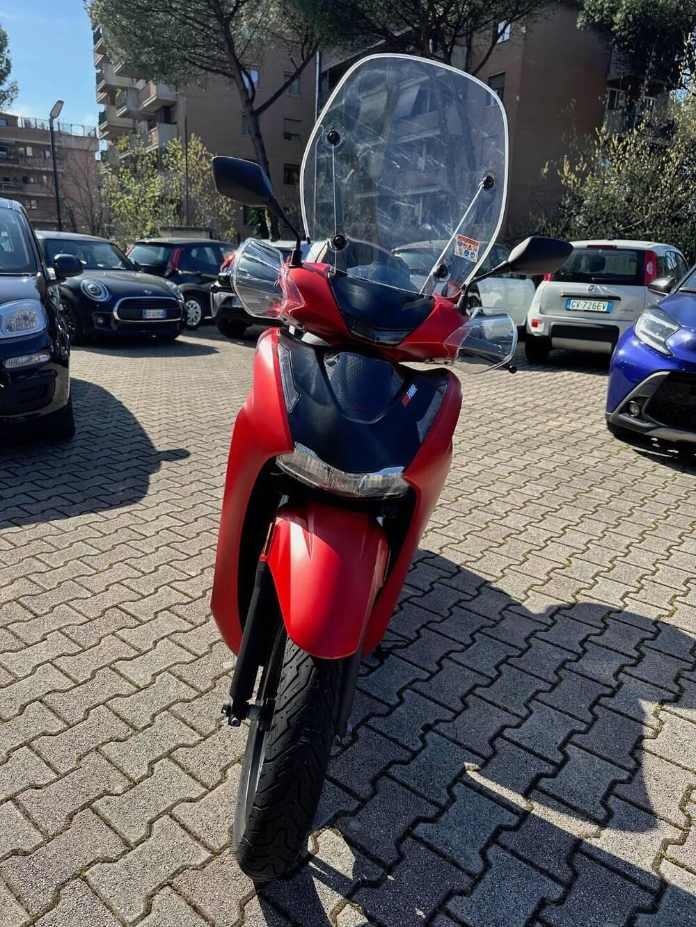 Honda SH 350i GT (2025 - 26) (2)