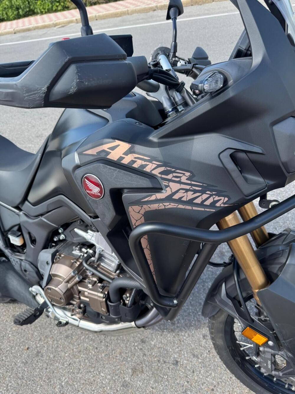 Honda Africa Twin CRF 1000L DCT Desert Track (2019 - 20) (4)