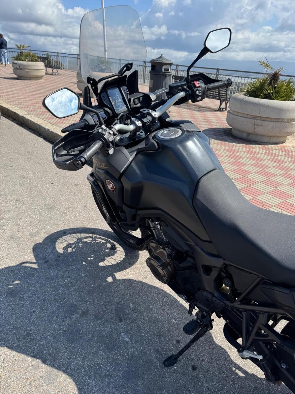 Honda Africa Twin CRF 1000L DCT Desert Track (2019 - 20) (9)