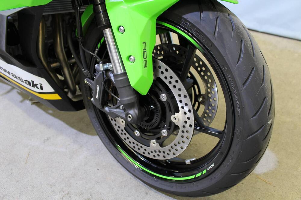 Kawasaki Ninja ZX-4RR (2024 - 26) (6)