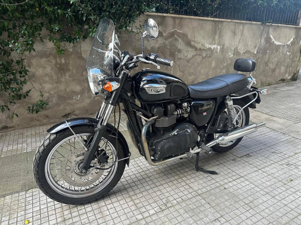 Triumph Bonneville (2)