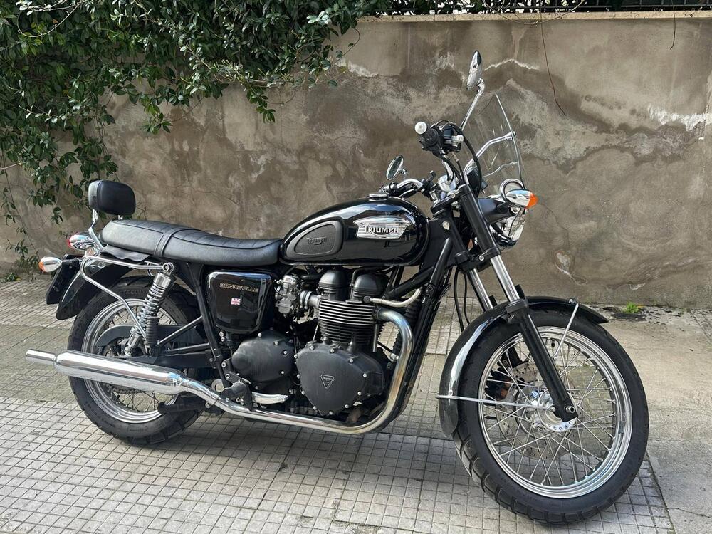 Triumph Bonneville (4)