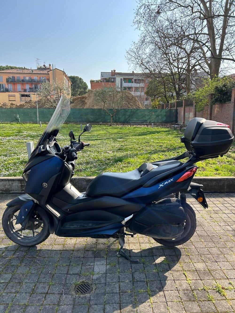 Yamaha X-Max 300 ABS (2017 - 20) (2)