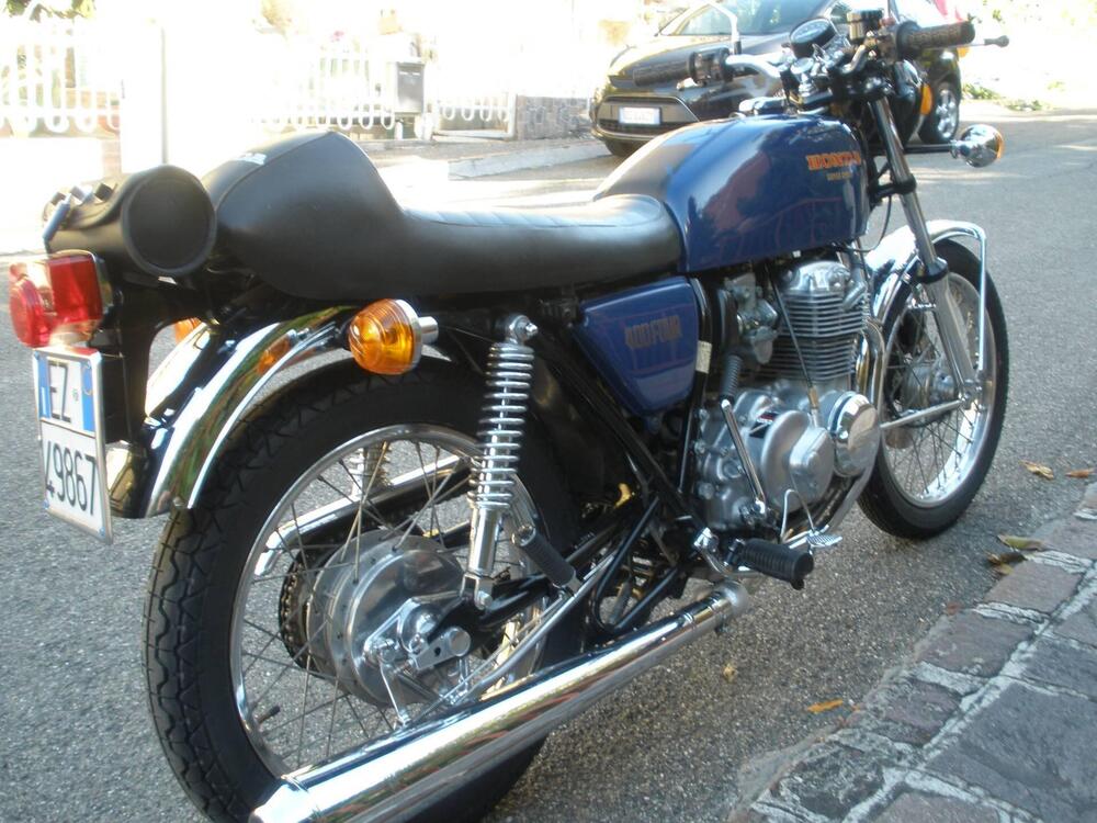 Honda CB 400 FOUR (7)
