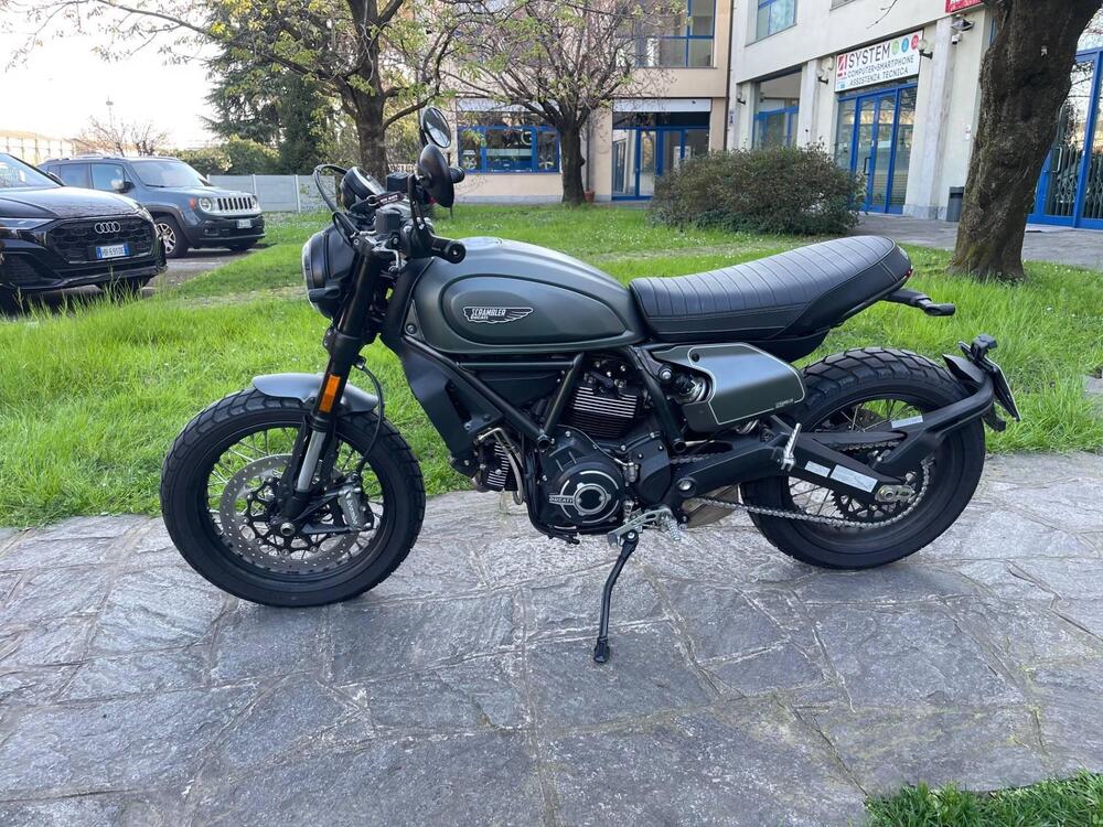 Ducati Scrambler 800 Night Shift (2021 - 22) (2)