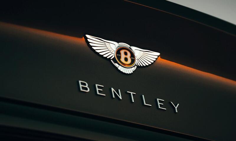 Bentley taglia 275 posti: utili in calo e crisi del lusso, frenano anche l&rsquo;elettrico