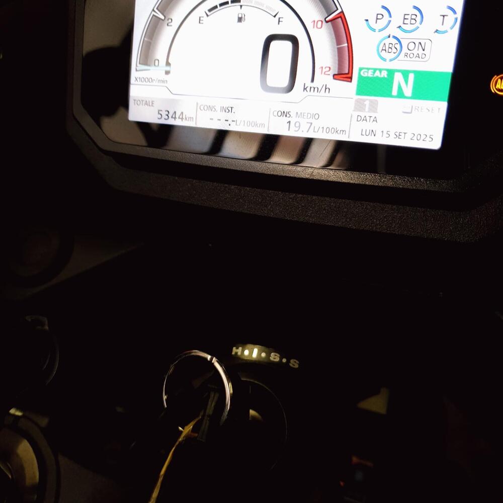 Honda Transalp XL750 (2023 - 24) (4)