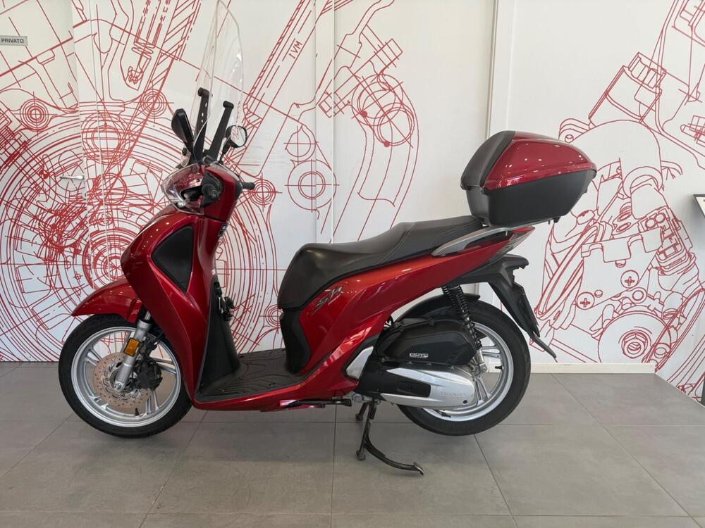 Honda SH 150i (2017 - 19) (4)