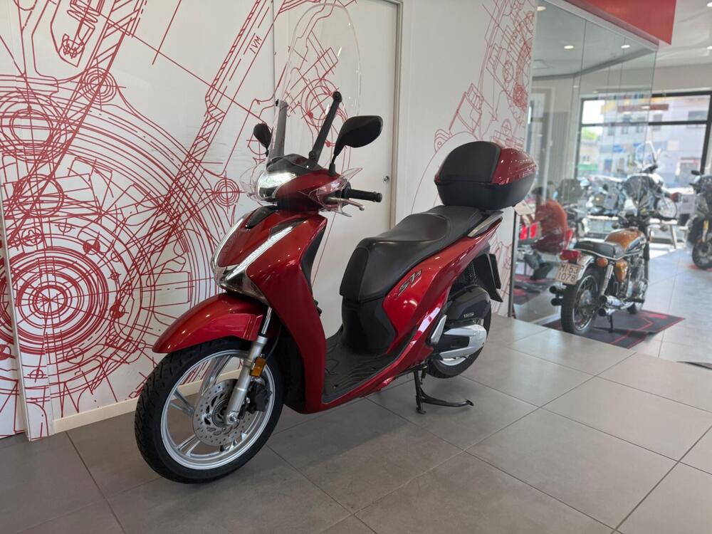 Honda SH 150i (2017 - 19) (5)