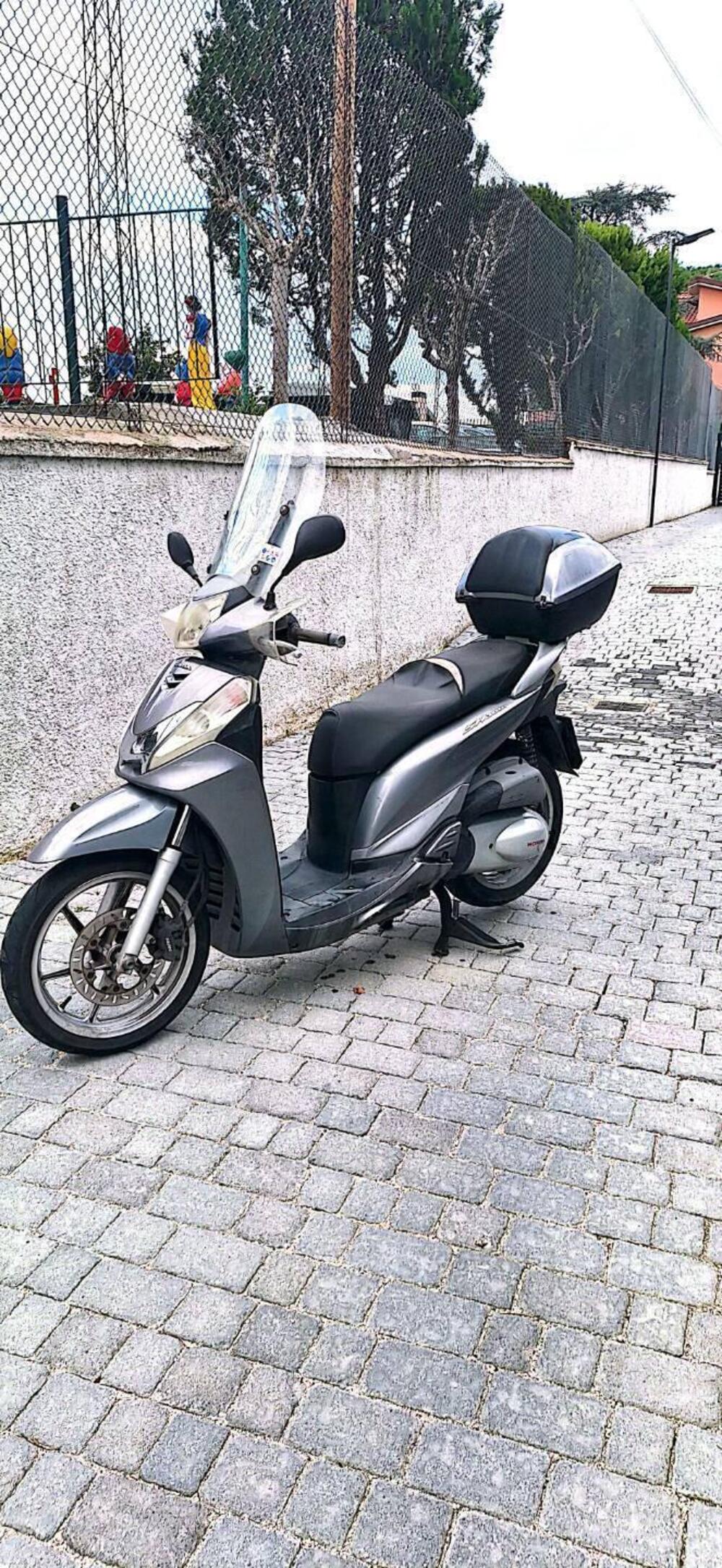 Honda SH 300 i (2011 - 14) (2)