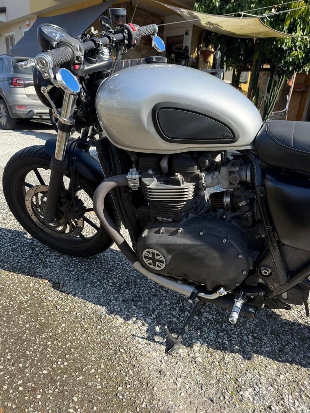 Triumph Street Twin 900 (2017 - 18) (2)