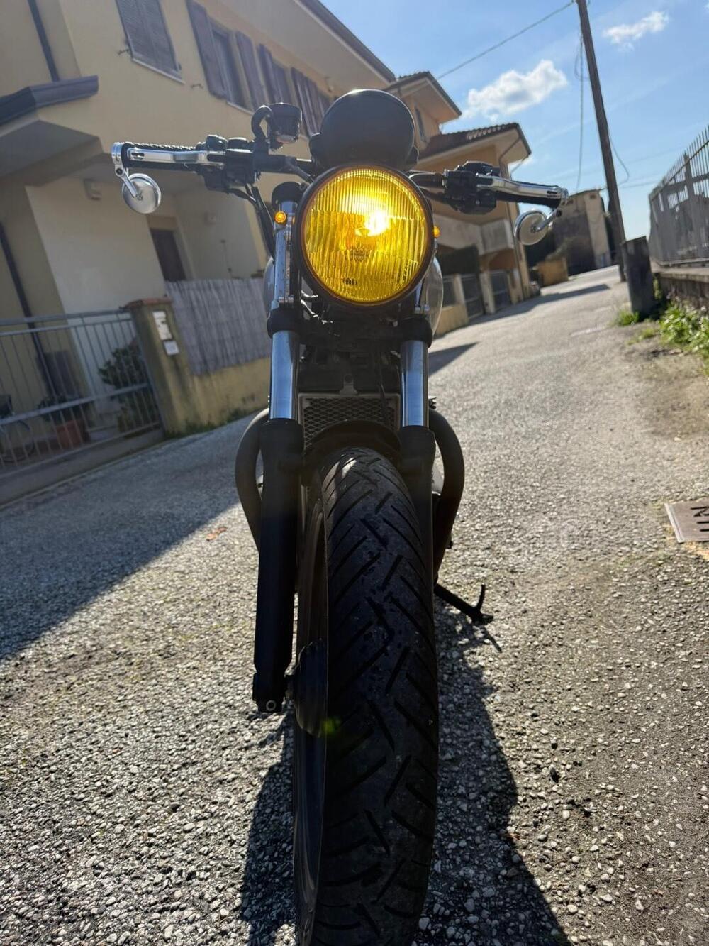 Triumph Street Twin 900 (2017 - 18) (5)