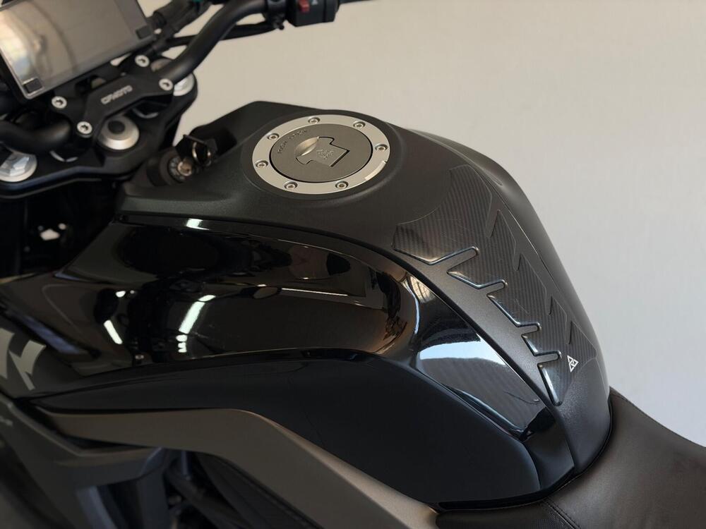 CFMOTO 300NK (2021 - 26) (8)