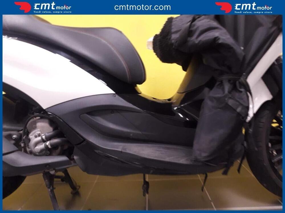 Piaggio Beverly 300 i.e. Street (2020) (7)