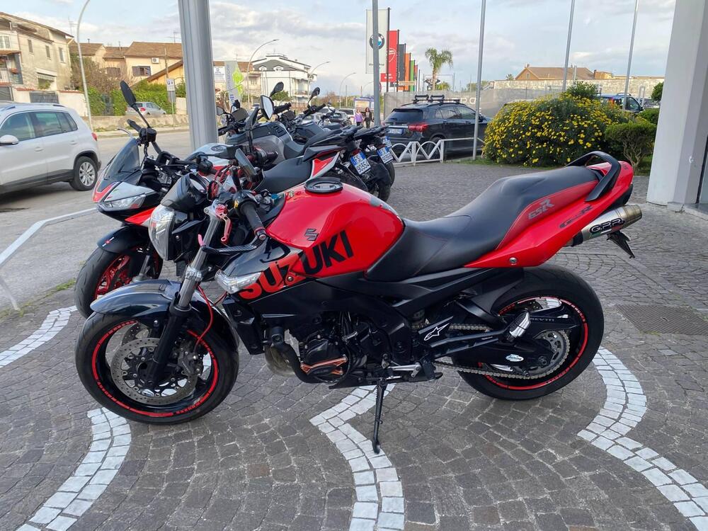 Suzuki GSR 600 (2006 - 11) (2)